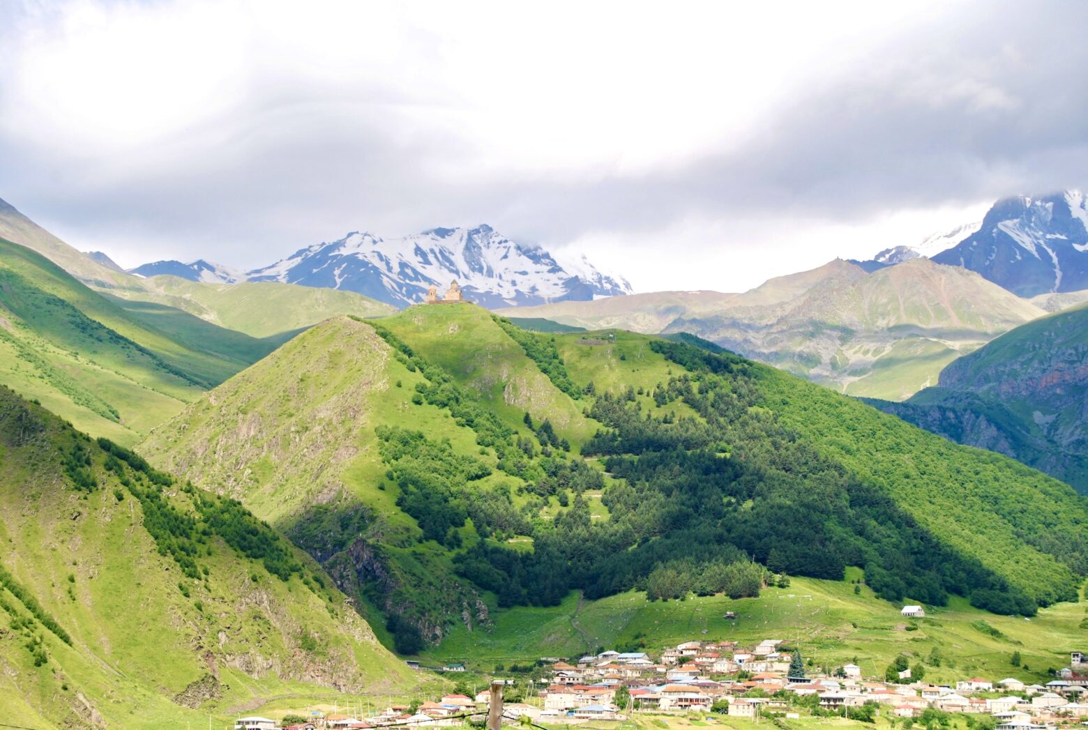 Průvodce Kavkazem: Kazbek a Stepantsminda